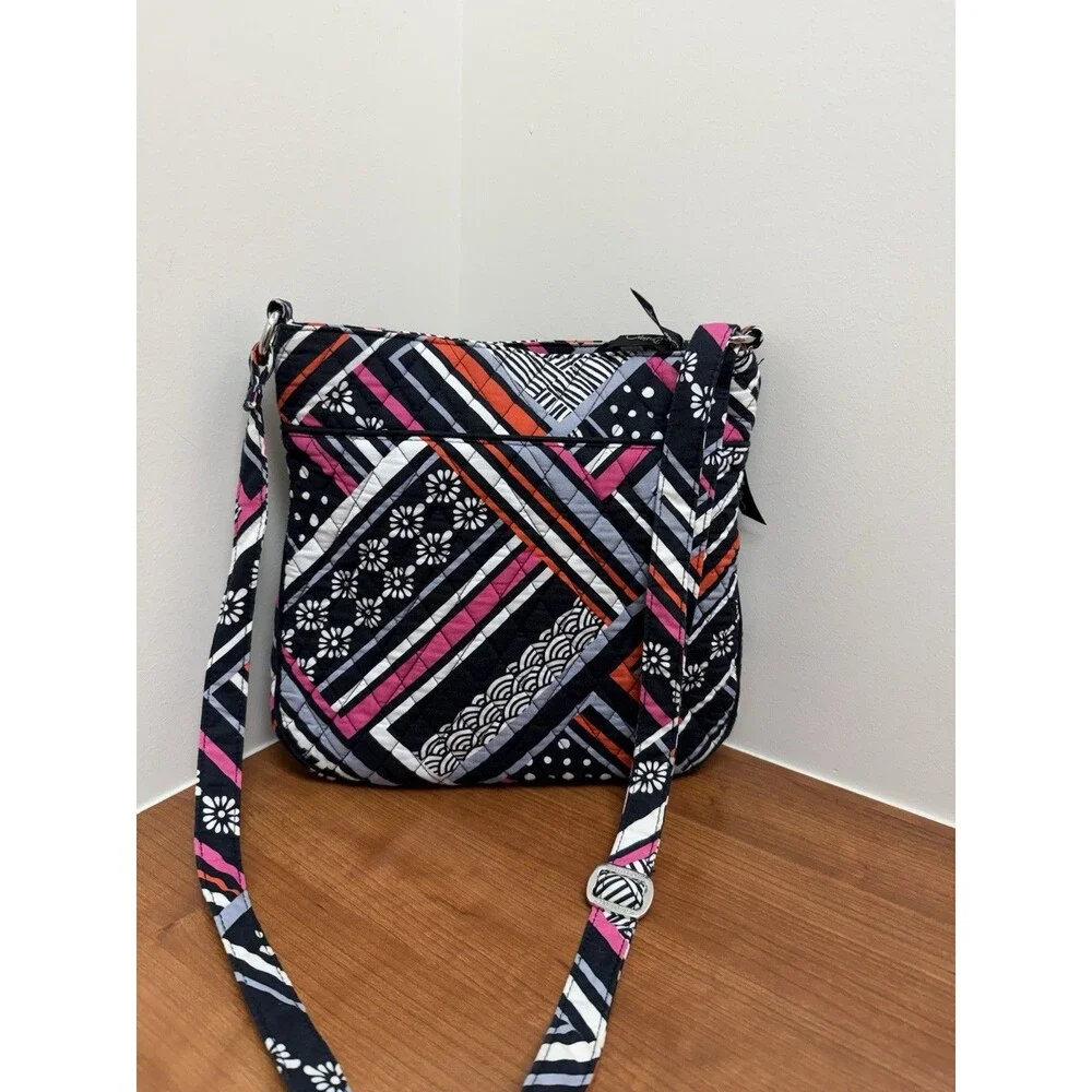 Vera Bradley Northen Stripes Black Pink White Geometric Pattern Crossbody EUC